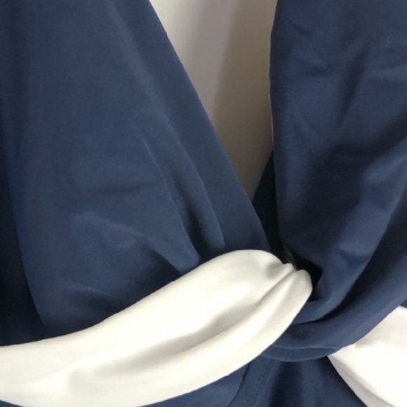 Swimsuit - Picture 2 of 8